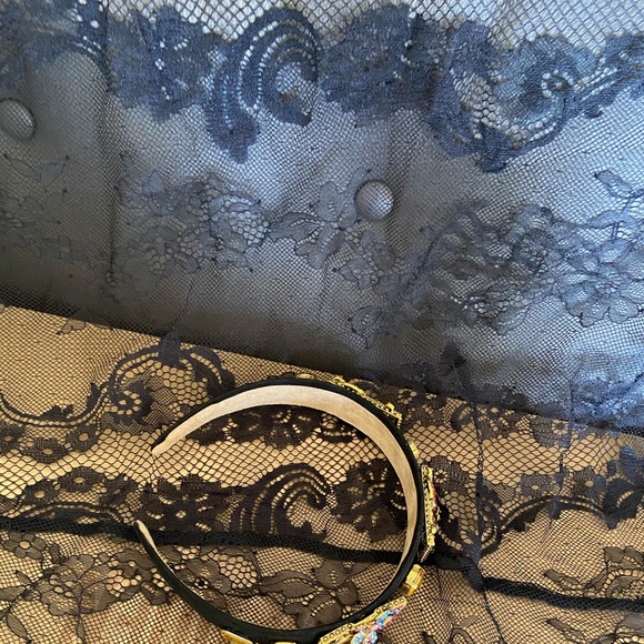 Black Jeweled Head band - Picture 3 of 3